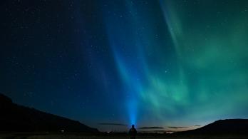 Auroras-boreales-de-nuevo-teniran-el-cielo-esta-noche-¿que-las-produce-y-que-efectos-tendrian.jpg