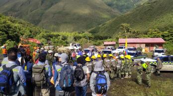 Autoridades-retomaron-las-labores-de-rescate-y-socorro-en-Quetame-Cundinamarca.jpg
