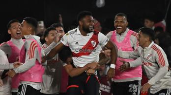 Borja-le-dio-el-triunfo-a-River-en-un-Superclasico-que-termino-a-los-golpes.jpg