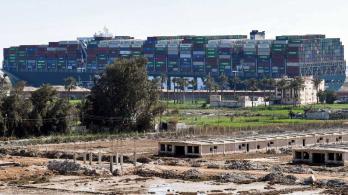 Buque-canal-suez-1.jpg