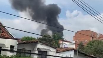 Caia-de-avioneta-en-Medellin.jpg