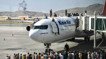 Caos-en-aeropuerto-de-Kabul.jpg