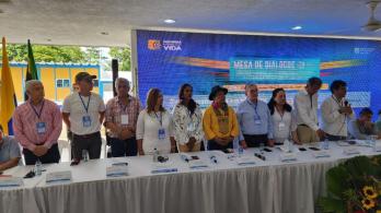Cese-al-fuego-Gobierno-Nacional-y-Estado-Mayor-Central-de-las-Farc-firmaron-acuerdo.jpg