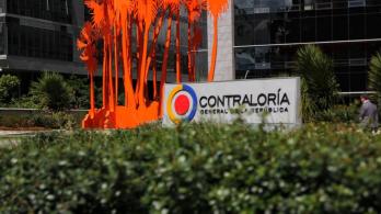 Contraloria-investigara-suspension-de-medicamentos-por-parte-de-Cruz-Verde.jpg