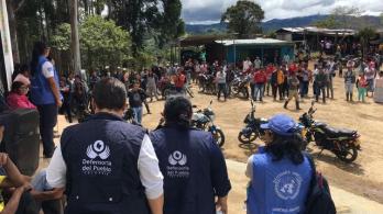 Desplazamiento-forzado-en-La-Plata-Huila.-Foto_-Colprensa.jpg