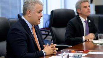 Duque-Calificadoras-Riesgo.jpg