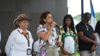 Entrega-de-Tierras.jpg