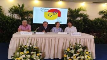 Firma-acuerdo-Telesur.jpg