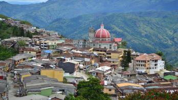 Grave-situacion-en-Valdivia-Antioquia-por-enfrentamientos-del-Eln-y-Clan-del-Golfo.jpg