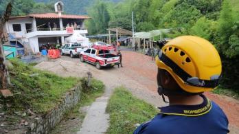 Hallan-cuerpos-sin-vida-de-seis-mineros-atrapados-en-socavon-de-Amaga-Antioquia.-Foto_-Twitter-Anibal-Gaviria.jpg