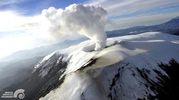 Inmuebles-de-la-mafia-alojarian-a-familias-ante-erupcion-del-Nevado-del-Ruiz.jpg
