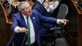 Ivan-Name-Vasquez-es-el-nuevo-presidente-del-Senado.-Foto_-Colprensa.jpg