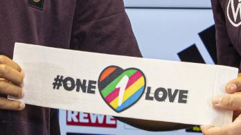 Mundial-brazalete-inclusivo-_One-Love_.jpg