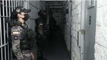 Operativo-del-INPEC-Carcel-La-Picota.jpg