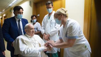 Papa-Francisco-Hospital.jpeg