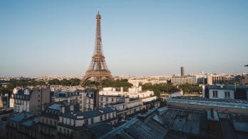Paris-Turistas-Estadounidenses.jpg