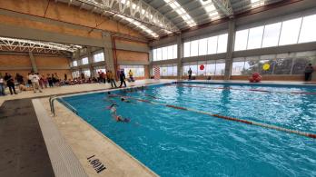 Piscina-del-CDC-Lourdes-abrio-sus-puertas-para-habitantes-de-Santa-Fe-y-La-Candelaria.jpg