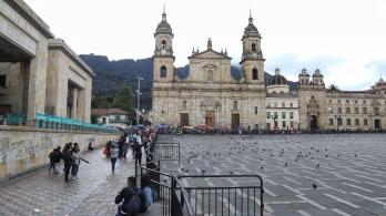 Plaza-de-Bolivar.jpg