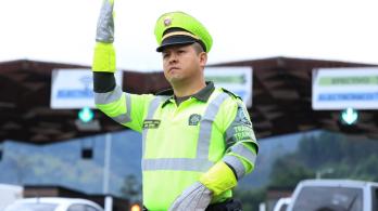 Policia-de-carreteras-y-accidentes-en-vias.jpg