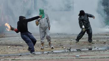 Policia-gravemente-herido-en-disturbios.-Foto_-Colprensa-3.jpg