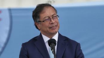 Presidente-Gustavo-Petro-sanciono-la-reforma-tributaria.jpg
