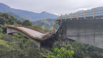 Puente-Los-Grillos-asi-esta-el-transporte-y-la-economia-tras-su-colapso.jpg