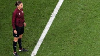 Qatar-2022-Ellas-son-las-primeras-arbitras-en-dirigir-en-un-Mundial-Stephanie-Frappart.jpg