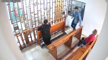 Robo-en-pleno-oratorio-de-una-iglesia-en-el-barrio-Timiza-en-Bogota.jpg