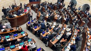Senado-aprobo-en-segundo-debate-la-reduccion-de-salario-de-los-congresistas.jpg