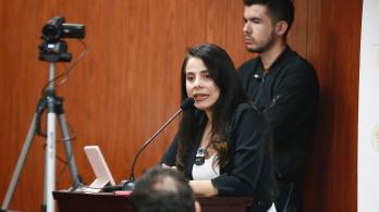 Senadora-Esmeralda-Hernandez-se-refirio-al-protecto-de-ley-que-busca-prohibir-corridas-de-toros-en-el-pais.jpg