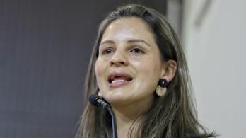 Senadora-denuncio-a-Manuel-Elkin-Patarroyo-por-maltrato-animal-senadora-Andrea-Padilla.jpg