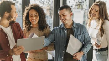 Trabajo-para-jovenes.-Foto_-Freepik.jpg
