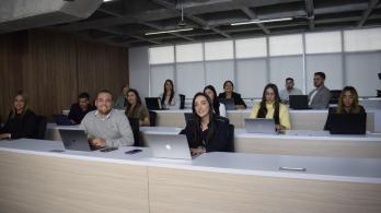 Transformando-el-futuro-empresarial-posgrados-colombianos-abren-camino-para-resolver-desafios.jpg