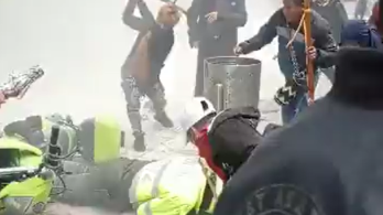 Violencia-contra-policias-durante-protestas-en-Bogota.png