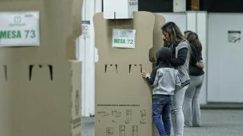 Votacion-en-el-exterior.jpg