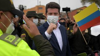diego-molano-min-defensa-1.jpg
