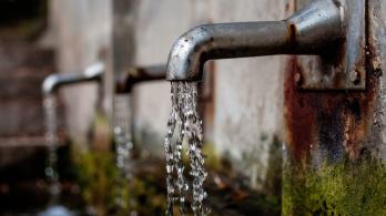 faucet-1684902_1280.jpg