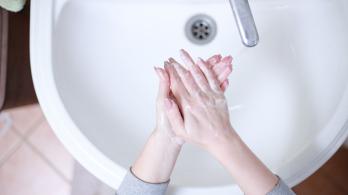 hand-washing-4818792_1280.jpg