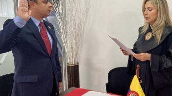 juan-camilo-restrepo-posesion.jpg