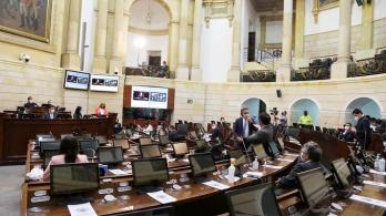 minhacienda-presento-reforma-tributaria-a-comisiones-economicas.jpg