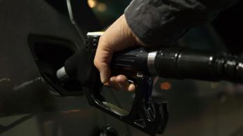 petrol-996617_1920.jpg