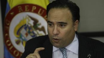 renuncia-embajador-Espana.jpg