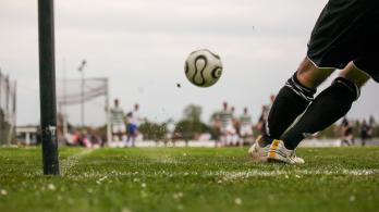 soccer-1678992_1280.jpg
