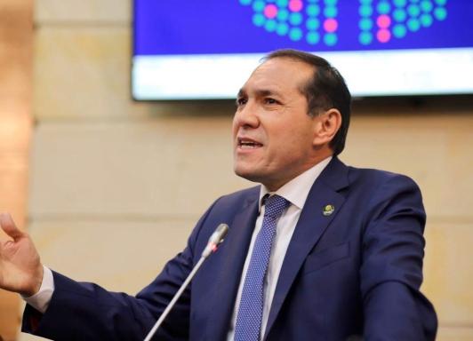 Ministro Sanguino obtiene nulidad parcial en caso Cartel de la Contratación y desmiente juicio en su contra