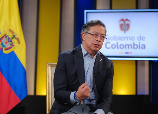 Presidente Petro en entrevista con el Sistema de Medios Públicos