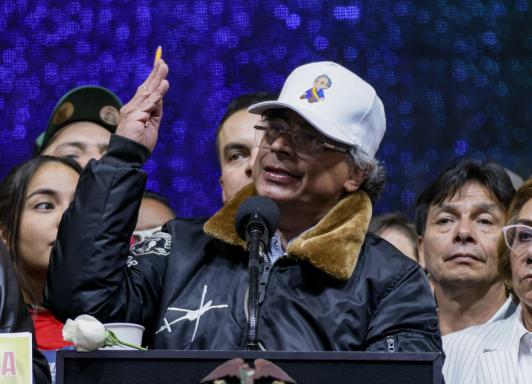 Petro sobre salario mínimo. / Foto: Presidencia.