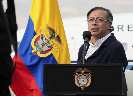 Petro denuncia exclusión del progresismo por parte del CNE