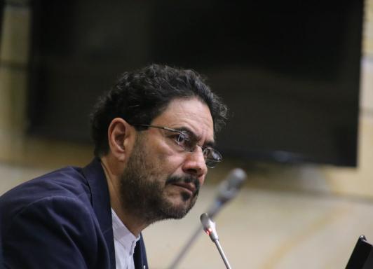 CNE: Iván Cepeda anunció que se inscribirá para primera vuelta.