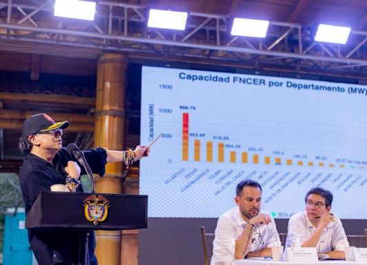 Presidente Gustavo Petro convoca a una "gran lucha por la tierra" y llama a la movilización social