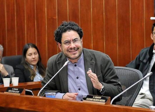 Iván Cepeda denunció presiones de grupos armados para influir en las elecciones del 31 de mayo